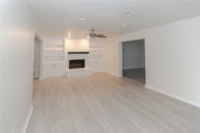 Move-in ready and packed with features, this beautifully - photo 4