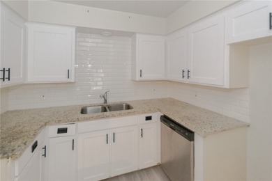 Move-in ready and packed with features, this beautifully - photo 5
