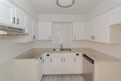 Move-in ready and packed with features, this beautifully - photo 7