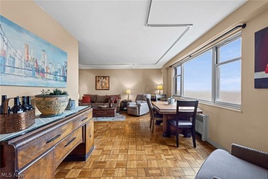 Experience breathtaking, panoramic views of Downtown Cleveland - photo 14