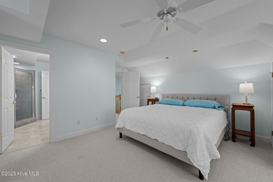 Welcome to this inviting waterfront retreat located in the - photo 20