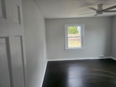 PRICE REDUCED & FRESH LANDSCAPING JUST COMPLETED! The heavy - photo 21