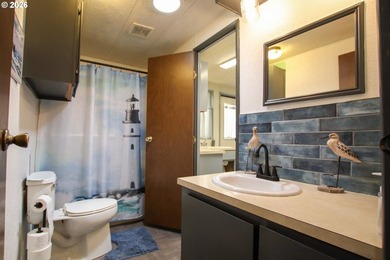 Move-in ready 3-bedroom, 2-bath home offering 1,502 square feet - photo 23