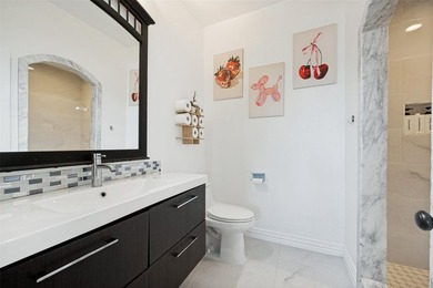 Agent Friendly. Multi-Generational Living with two complete - photo 26