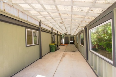 Move-in ready 3-bedroom, 2-bath home offering 1,502 square feet - photo 34