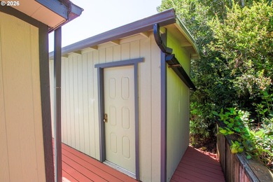 Move-in ready 3-bedroom, 2-bath home offering 1,502 square feet - photo 35