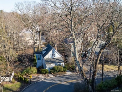 Set on approximately 0.20 acres in a desirable Larchmont - photo 7