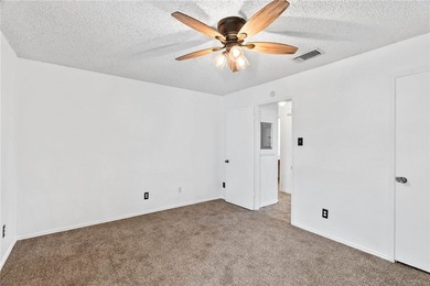 Welcome to this well maintained 2 bedroom, 1.5 bathroom condo - photo 9