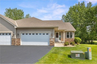 Lake Townhome/Townhouse For Sale in Buffalo, Minnesota