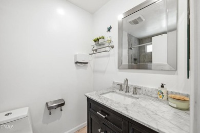 Beautifully Renovated End Unit Home in the Heart of Ventura! - photo 23