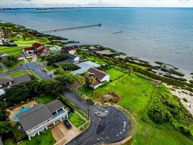 This spacious residence offers 4 bedrooms, 3.5 baths, and a - photo 29
