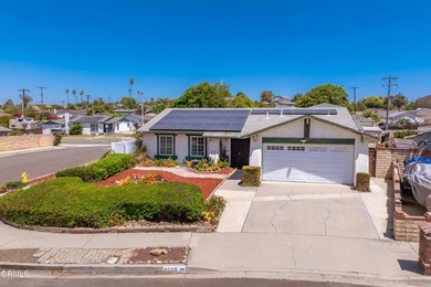 Beautifully Renovated End Unit Home in the Heart of Ventura! - photo 33