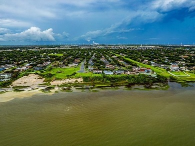 This spacious residence offers 4 bedrooms, 3.5 baths, and a - photo 37
