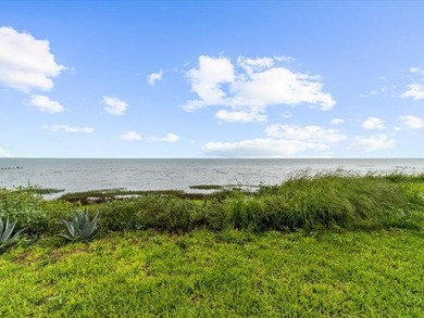 This spacious residence offers 4 bedrooms, 3.5 baths, and a - photo 40