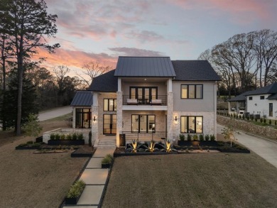 Bellwood Lake Home For Sale in Tyler Texas