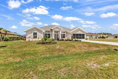 Welcome to this beautifully maintained 4-bedroom, 2-bathroom - photo 44