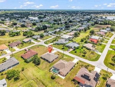 Welcome to this beautifully maintained 4-bedroom, 2-bathroom - photo 49