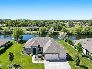 Welcome to The Reserve at Pinewood Lakes, a gated Star community - photo 1