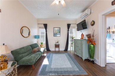 Welcome to your NEW Beach Studio , With it's own PARKING SPOT! - photo 3
