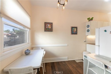 Welcome to your NEW Beach Studio , With it's own PARKING SPOT! - photo 10