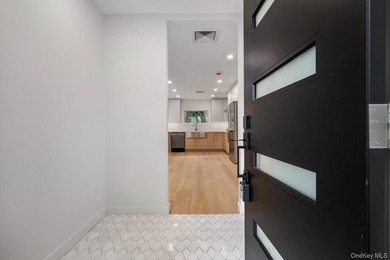 Turnkey home with style! Totally Renovated from Top to Bottom! - photo 3