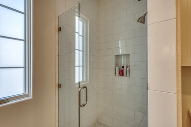Welcome to 2807 Fault Line in the coveted waterfront enclave of - photo 23