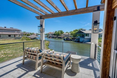 Welcome to 2807 Fault Line in the coveted waterfront enclave of - photo 28