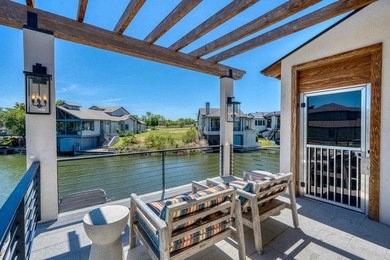 Welcome to 2807 Fault Line in the coveted waterfront enclave of - photo 29