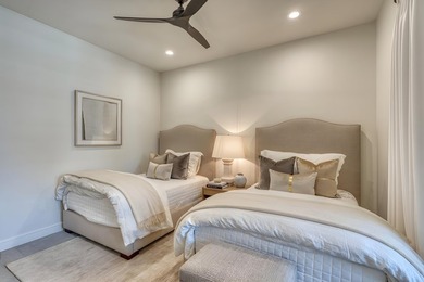 Welcome to 2807 Fault Line in the coveted waterfront enclave of - photo 33