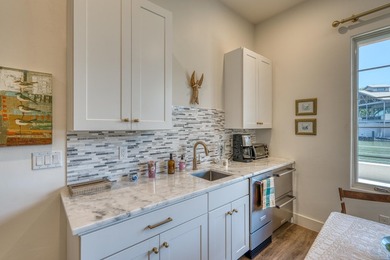 Welcome to 2807 Fault Line in the coveted waterfront enclave of - photo 39
