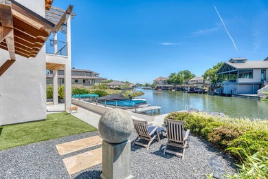 Welcome to 2807 Fault Line in the coveted waterfront enclave of - photo 43