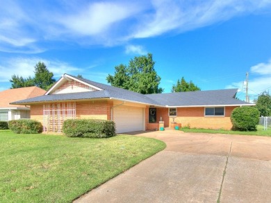 Welcome to Coronado Heights! This 3 bed, 2 bath, 2 car garage