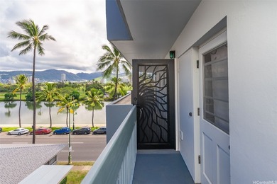 Experience unparalleled views of the Ala Wai Canal, Golf Course - photo 15