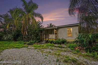 Situated on a FULL ACRE in lovely North Merritt Island, this - photo 6