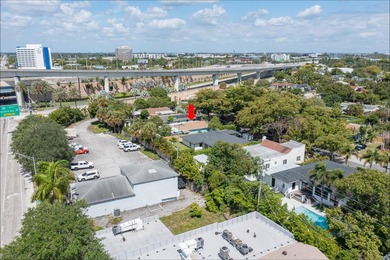 Beautiful, completely remodeled single-family home located in - photo 19