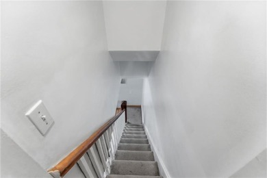 Located on a quiet dead-end street in Bristol's desirable - photo 20