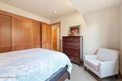 Welcome to this well appointed condo offering comfort - photo 29