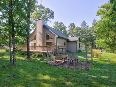 Like new Lake Arrowhead Home! This impeccable cape cod style - photo 33