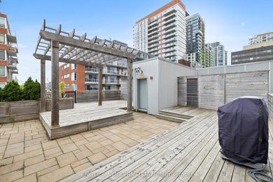 Welcome to 360 Lofts in the heart of Ottawa's vibrant ByWard - photo 34