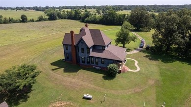 Step back in time with this remarkable Victorian-style estate - photo 42