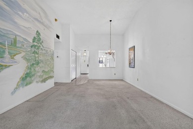 Welcome to this 2 bedroom, 2 bathroom villa located in the - photo 11