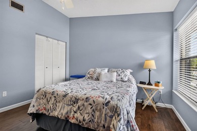 Welcome to this 2 bedroom, 2 bathroom villa located in the - photo 18