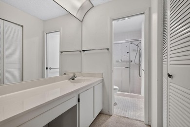Welcome to this 2 bedroom, 2 bathroom villa located in the - photo 20