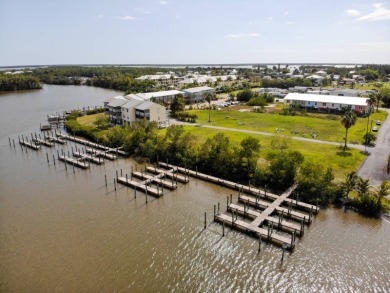 One acre commercial vacant lot with 6 docks giving access to the - photo 2