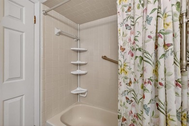 One or more photo(s) has been virtually staged. PRICE ADJUSTED!! - photo 31