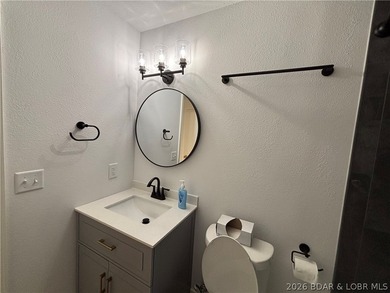 Completely remodeled in 2026, this move-in ready 3 bedroom, 2 - photo 34
