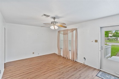 Welcome to this move-in ready gem, perfect for first-time - photo 15