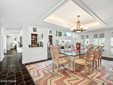 Landmark riverfront residence in the prestigious Venezia - photo 17