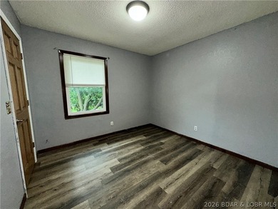 4-bed, 2-bath home in Warsaw featuring an open floor plan - photo 18