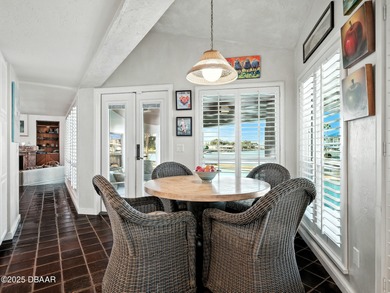 Landmark riverfront residence in the prestigious Venezia - photo 25